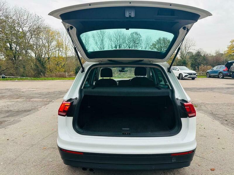 Used Volkswagen Tiguan 2016 for sale - 76498620: Photo 43