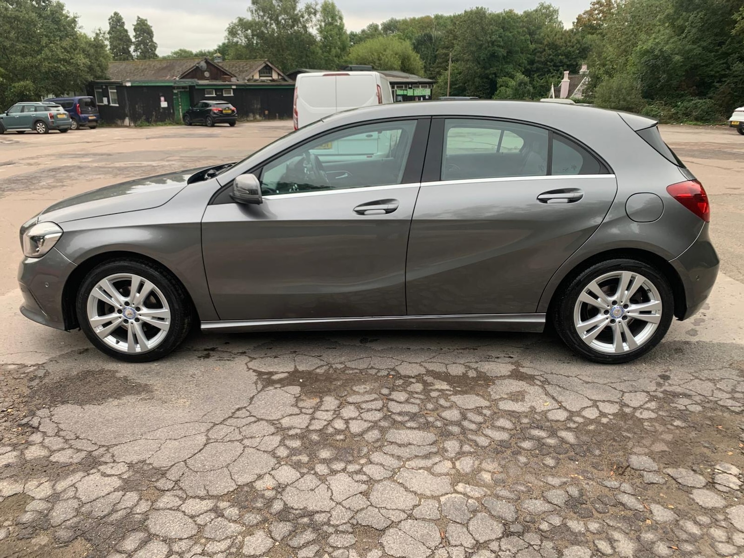 Used Mercedes-Benz A-Class 2016 for sale - 76013627: Photo 5