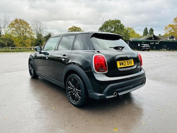 Used MINI Hatch 2021 for sale - 76994577: Photo