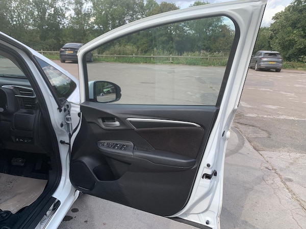 Used Honda Jazz 2017 for sale - 76071950: Photo 19
