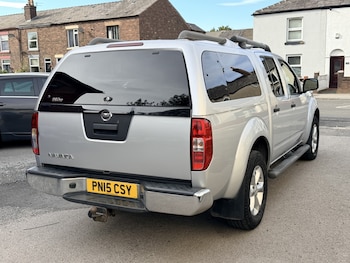 Used Nissan Navara 2015 for sale - 79471087: Photo