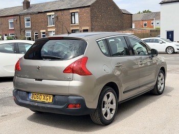 Used Peugeot 3008 2010 for sale - 79010809: Photo