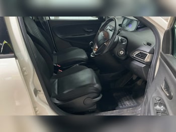 Used Chrysler Ypsilon 2014 for sale - 79588866: Photo