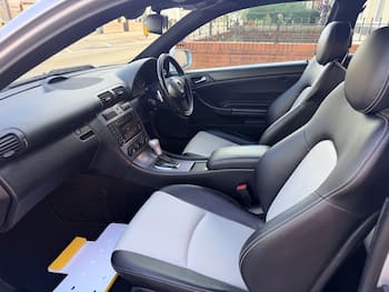 Used Mercedes-Benz CLC Class 2011 for sale - 79819567: Photo