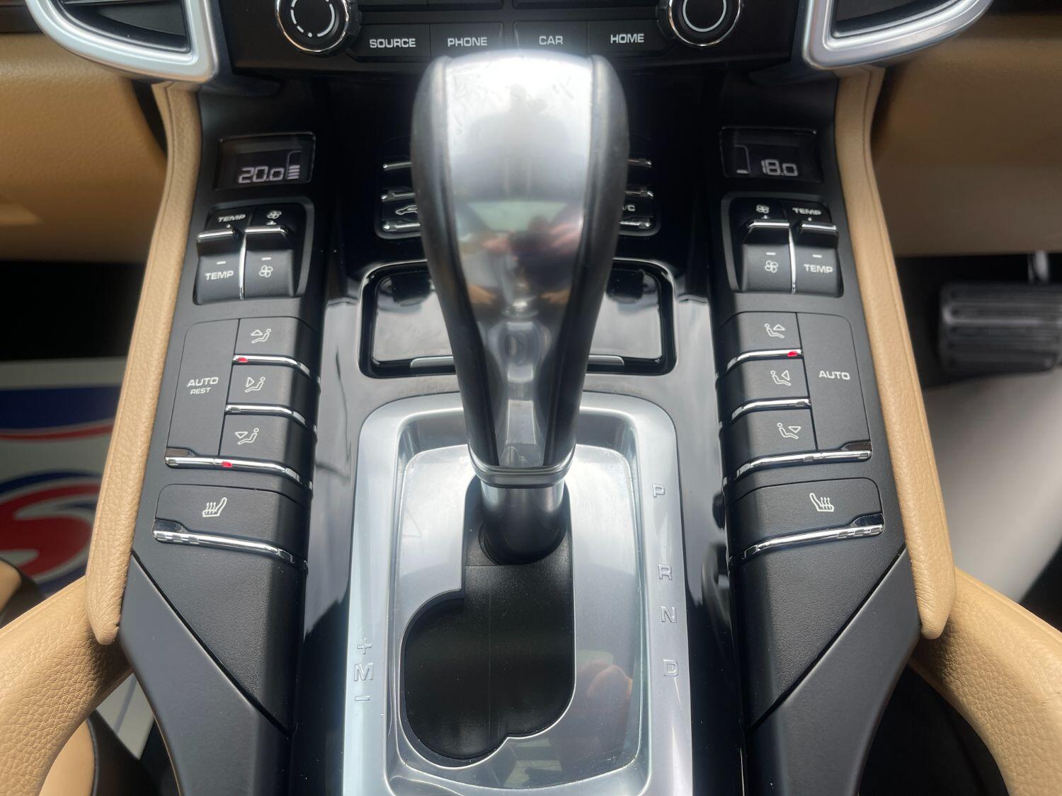 Used Porsche Cayenne 2016 for sale - 76218818: Photo 33
