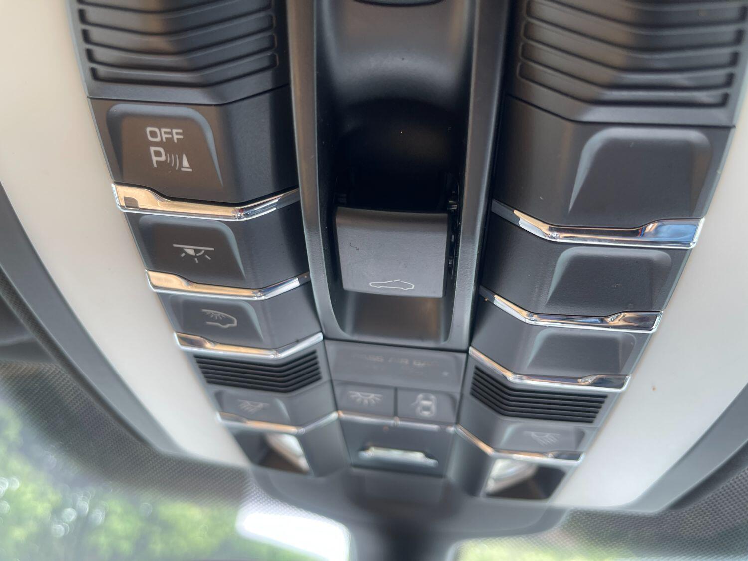 Used Porsche Cayenne 2016 for sale - 76218818: Photo 39