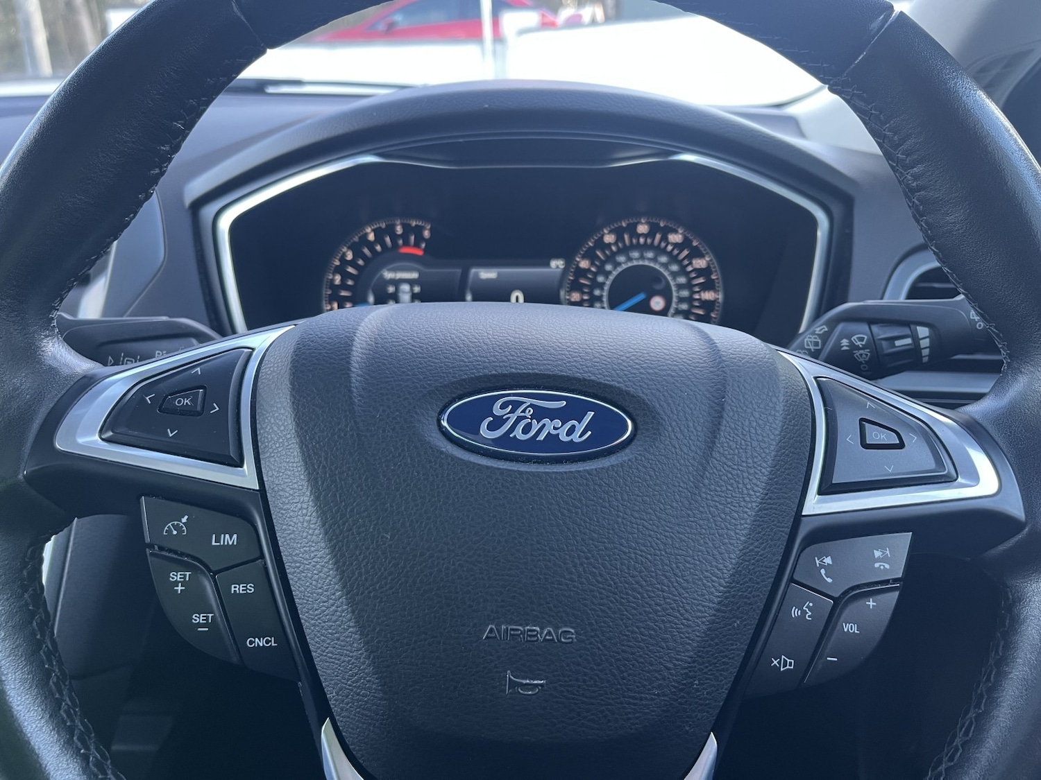 Used Ford Mondeo 2018 for sale - 76687107: Photo 5