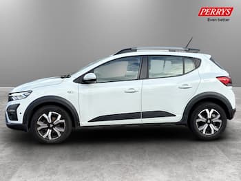 Used Dacia Sandero Stepway 2022 for sale - 79827608: Photo