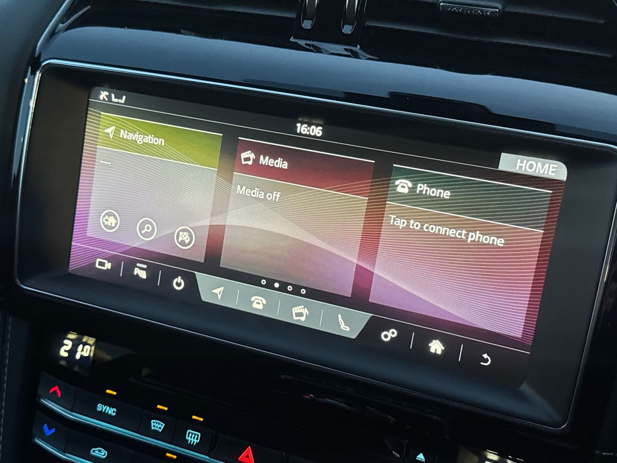 Used Jaguar F-Pace 2019 for sale - 76736051: Photo 11