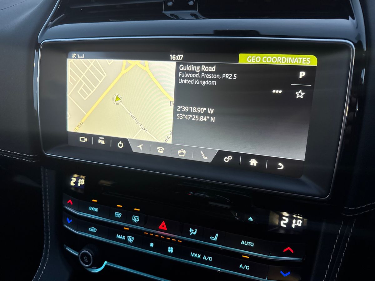 Used Jaguar F-Pace 2019 for sale - 76736051: Photo 12