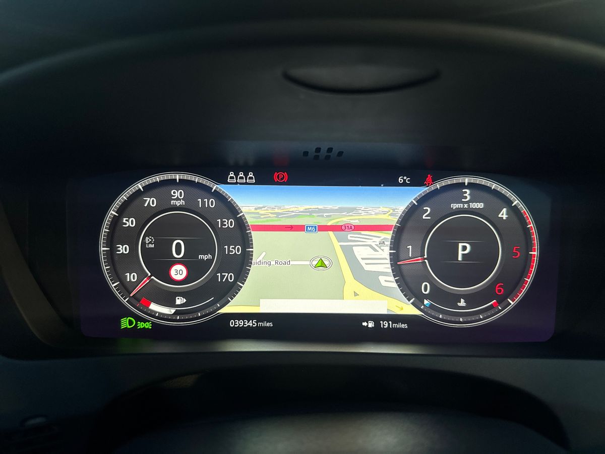 Used Jaguar F-Pace 2019 for sale - 76736051: Photo 15