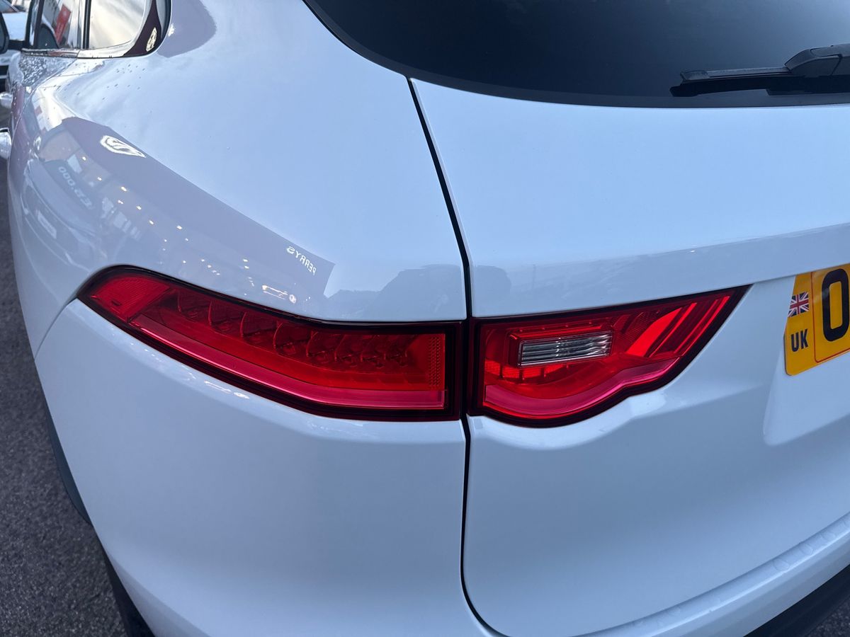 Used Jaguar F-Pace 2019 for sale - 76736051: Photo 26