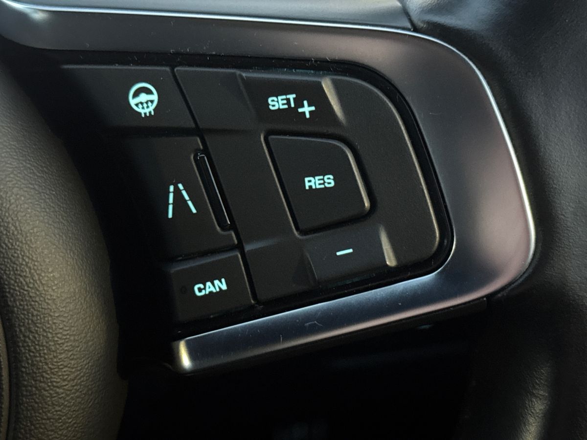 Used Jaguar F-Pace 2019 for sale - 76736051: Photo 34