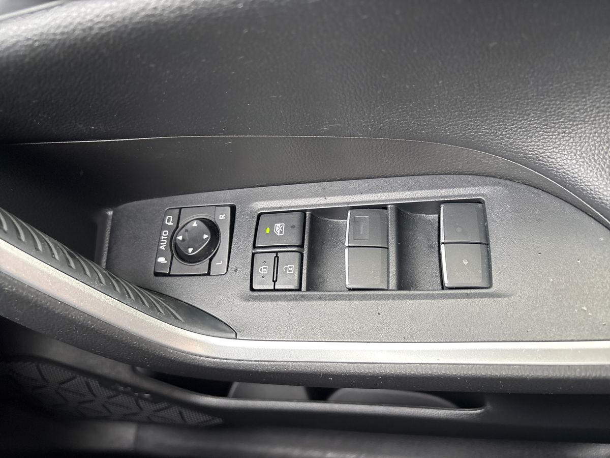 Used Toyota RAV4 2020 for sale - 76330658: Photo 18