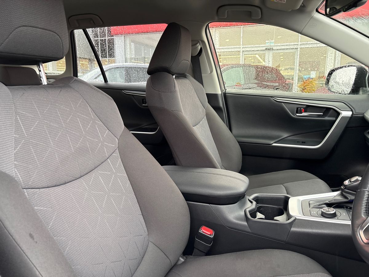 Used Toyota RAV4 2020 for sale - 76330658: Photo 29