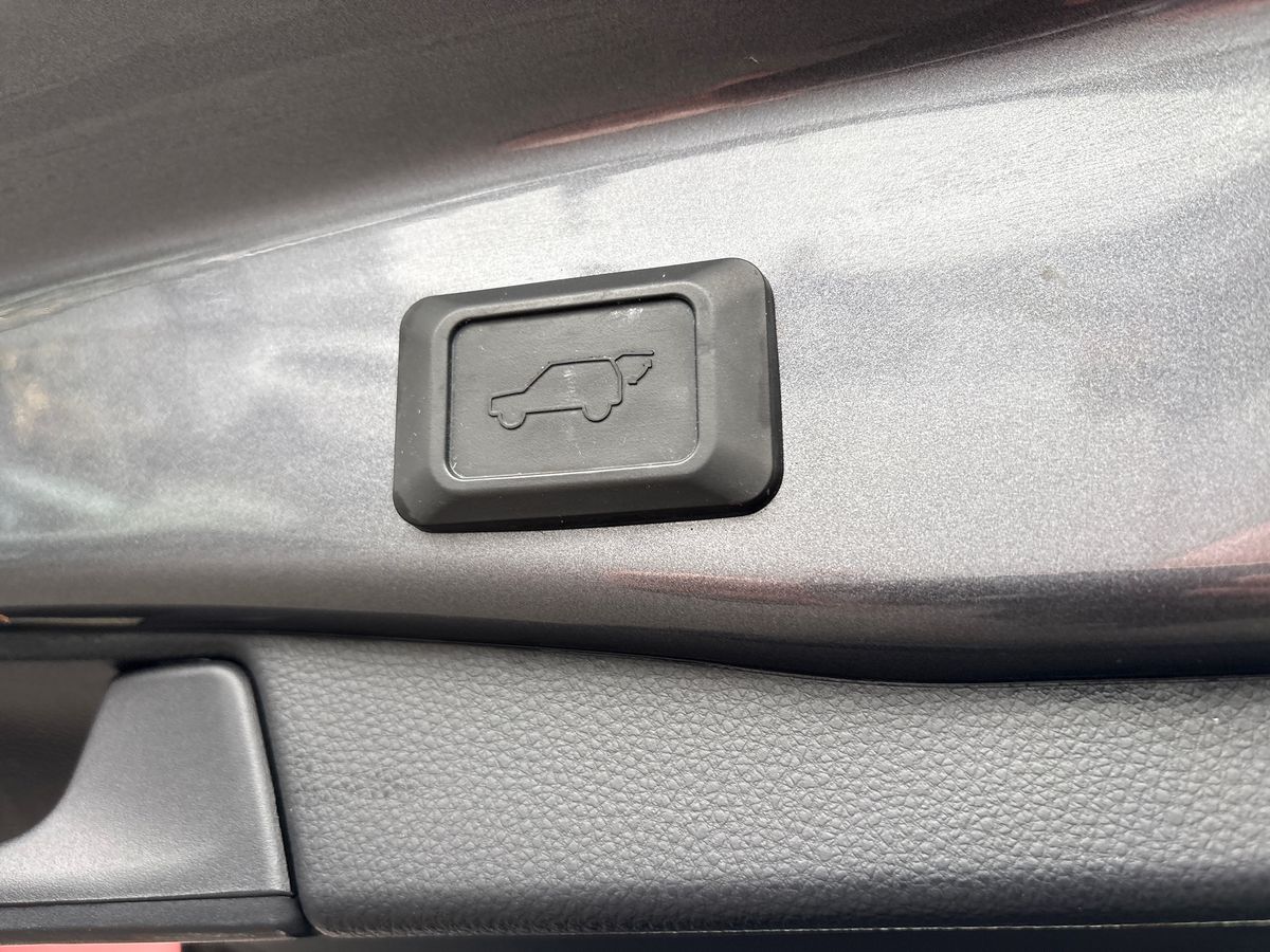 Used Toyota RAV4 2020 for sale - 76330658: Photo 39