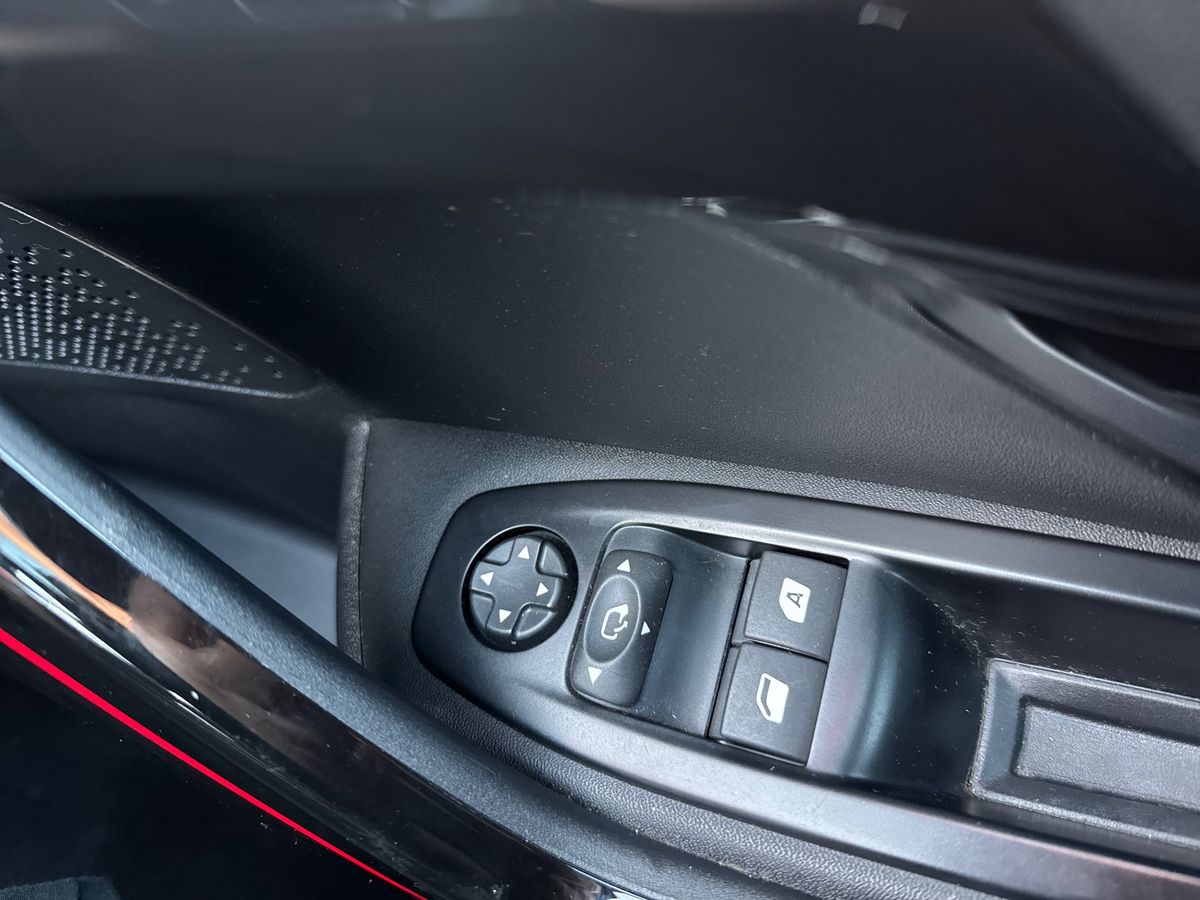 Used Peugeot 208 2017 for sale - 76736020: Photo 18