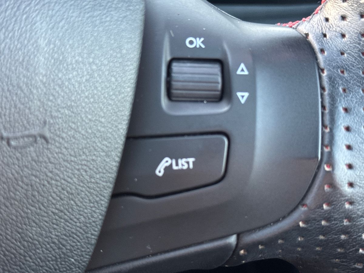 Used Peugeot 208 2017 for sale - 76736020: Photo 30