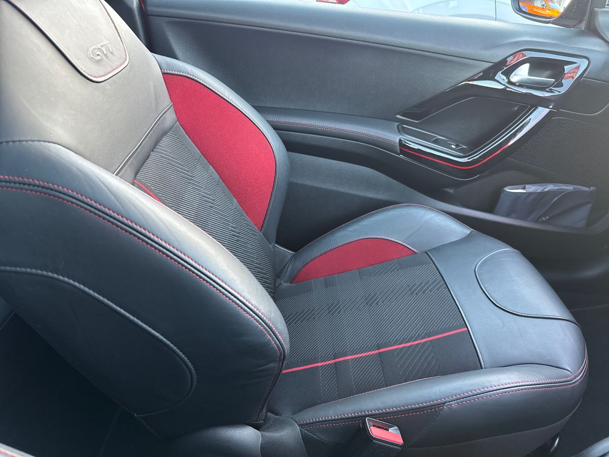 Used Peugeot 208 2017 for sale - 76736020: Photo 40