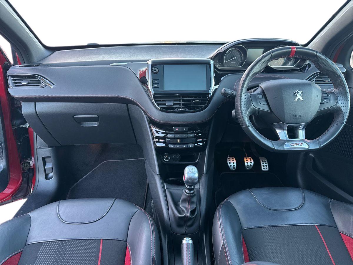 Used Peugeot 208 2017 for sale - 76736020: Photo 9