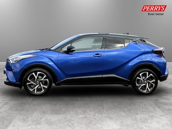 Used Toyota C-HR 2017 for sale - 79172973: Photo