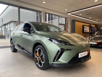 2025 - 320kW EV XPOWER 64kWh 5dr Auto