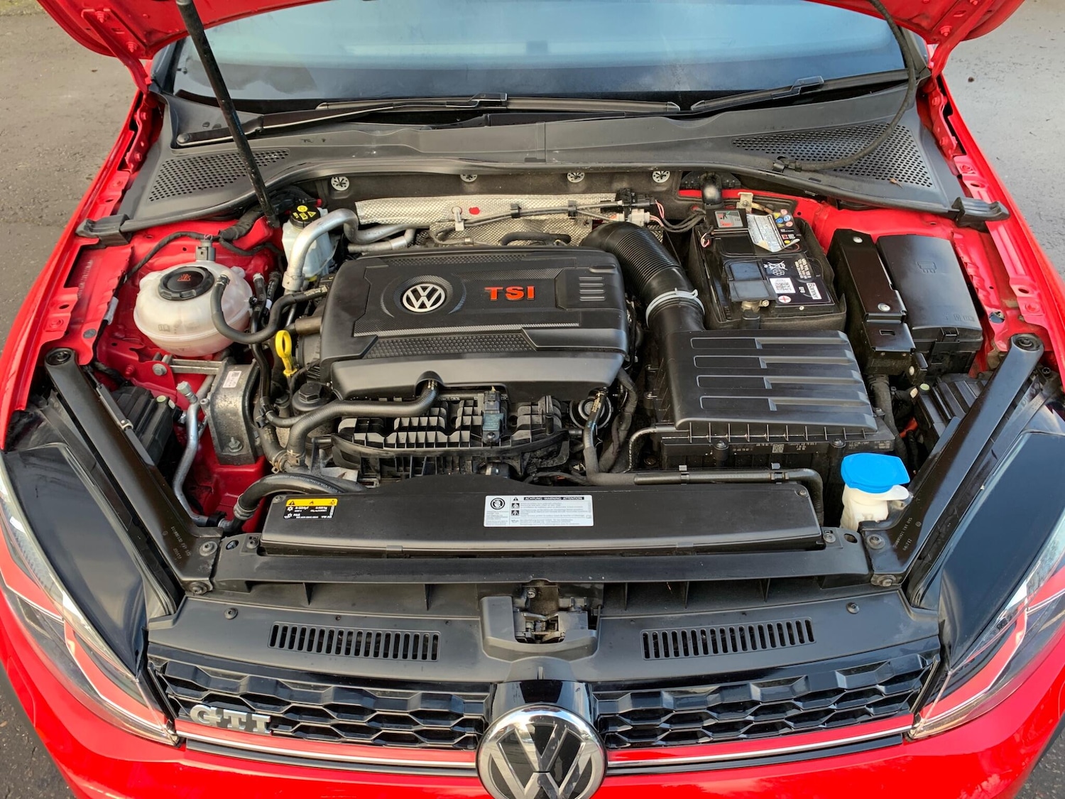 Used Volkswagen Golf 2017 for sale - 77238077: Photo 17