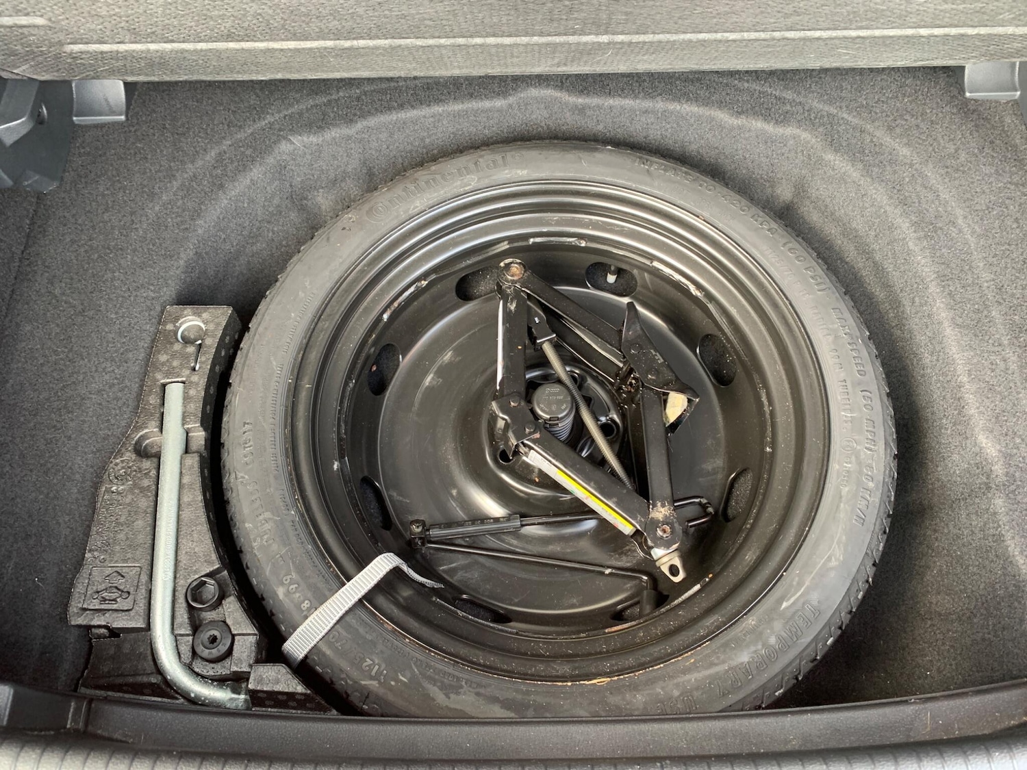 Used Volkswagen Golf 2017 for sale - 77238077: Photo 20