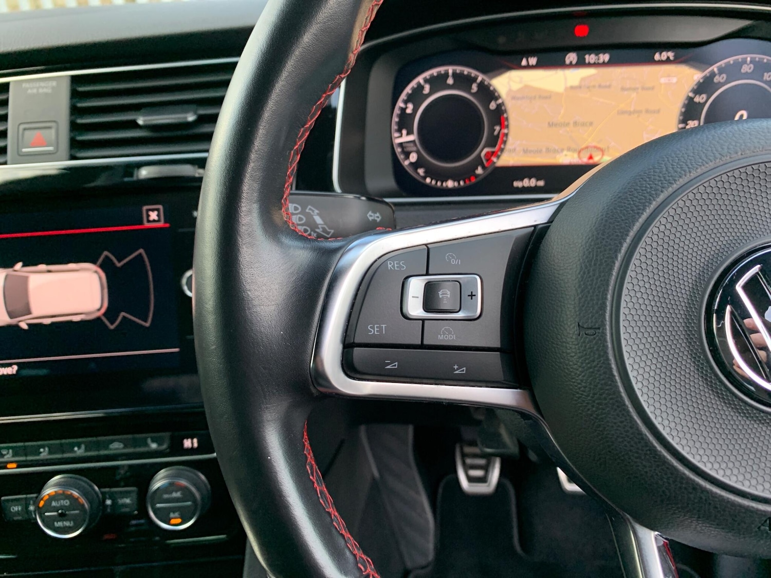 Used Volkswagen Golf 2017 for sale - 77238077: Photo 30