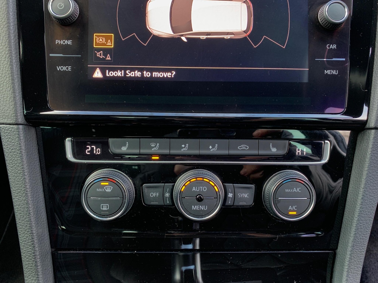 Used Volkswagen Golf 2017 for sale - 77238077: Photo 34