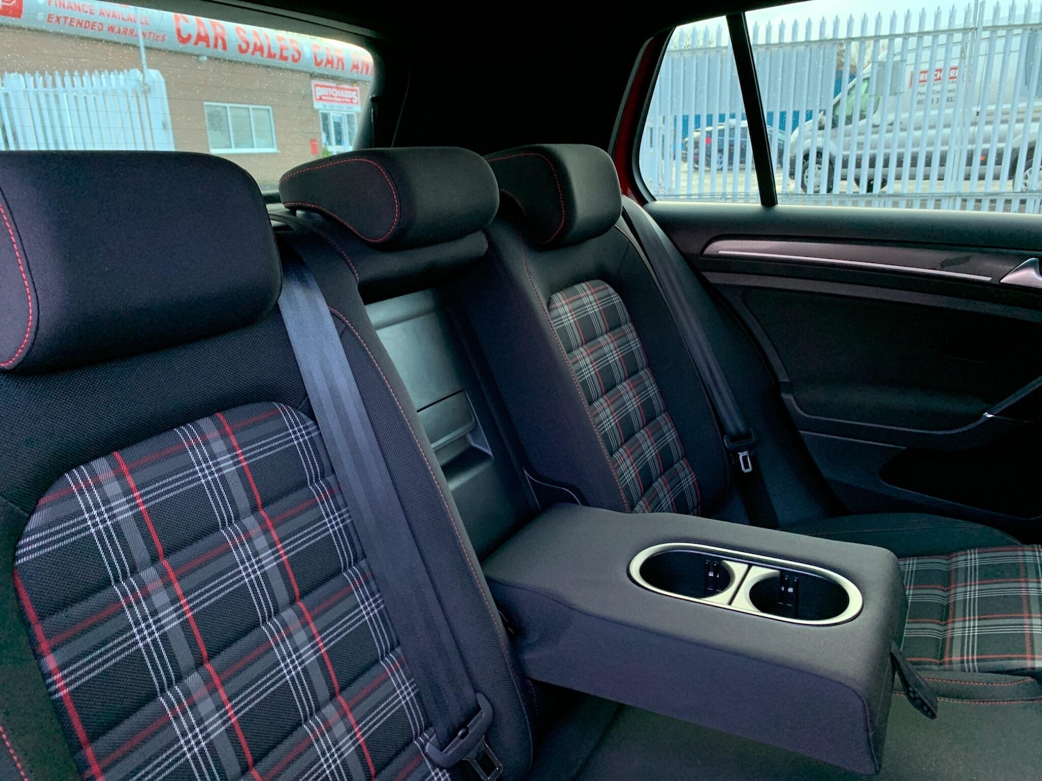 Used Volkswagen Golf 2017 for sale - 77238077: Photo 46