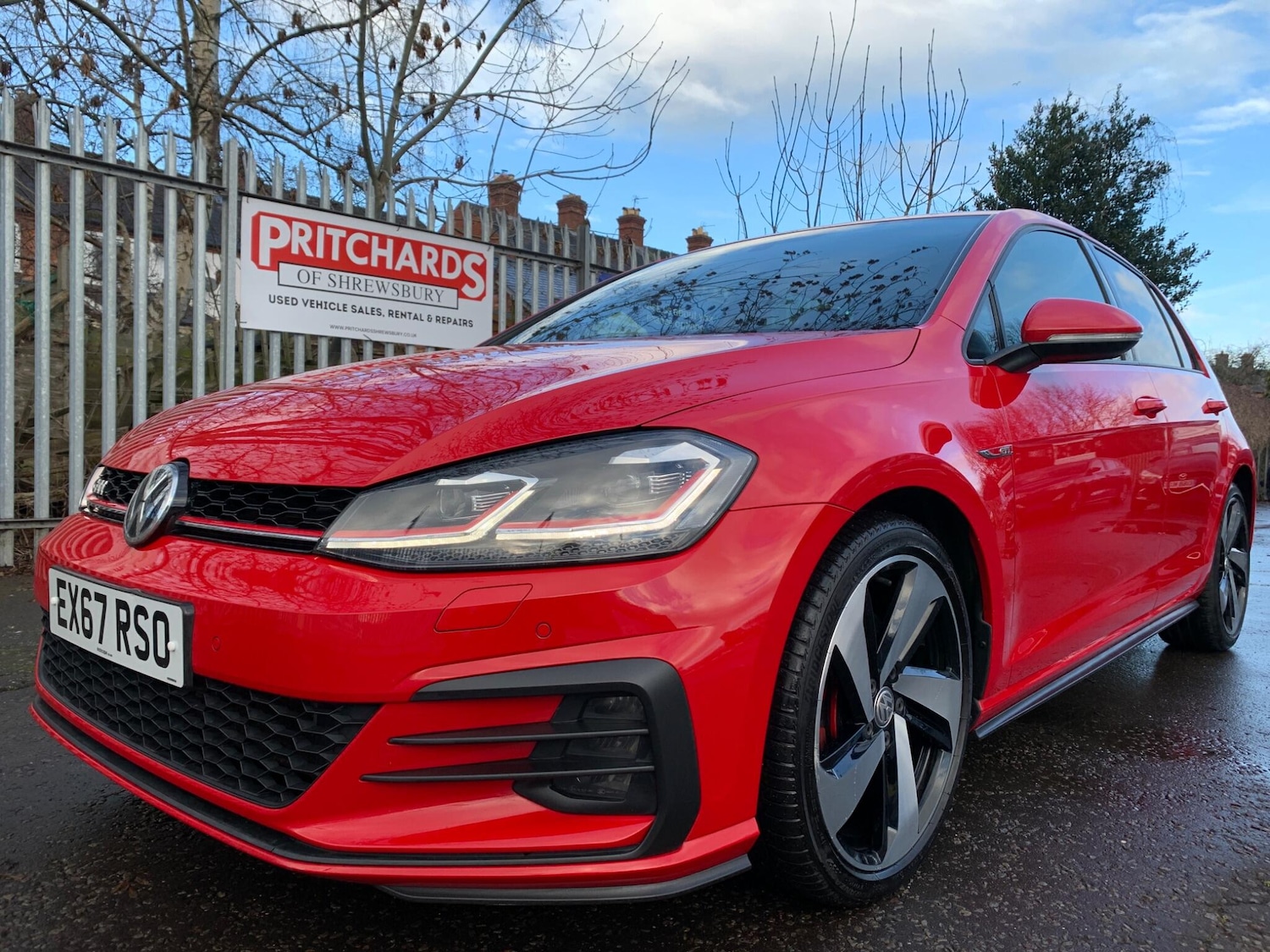 Used Volkswagen Golf 2017 for sale - 77238077: Photo 51