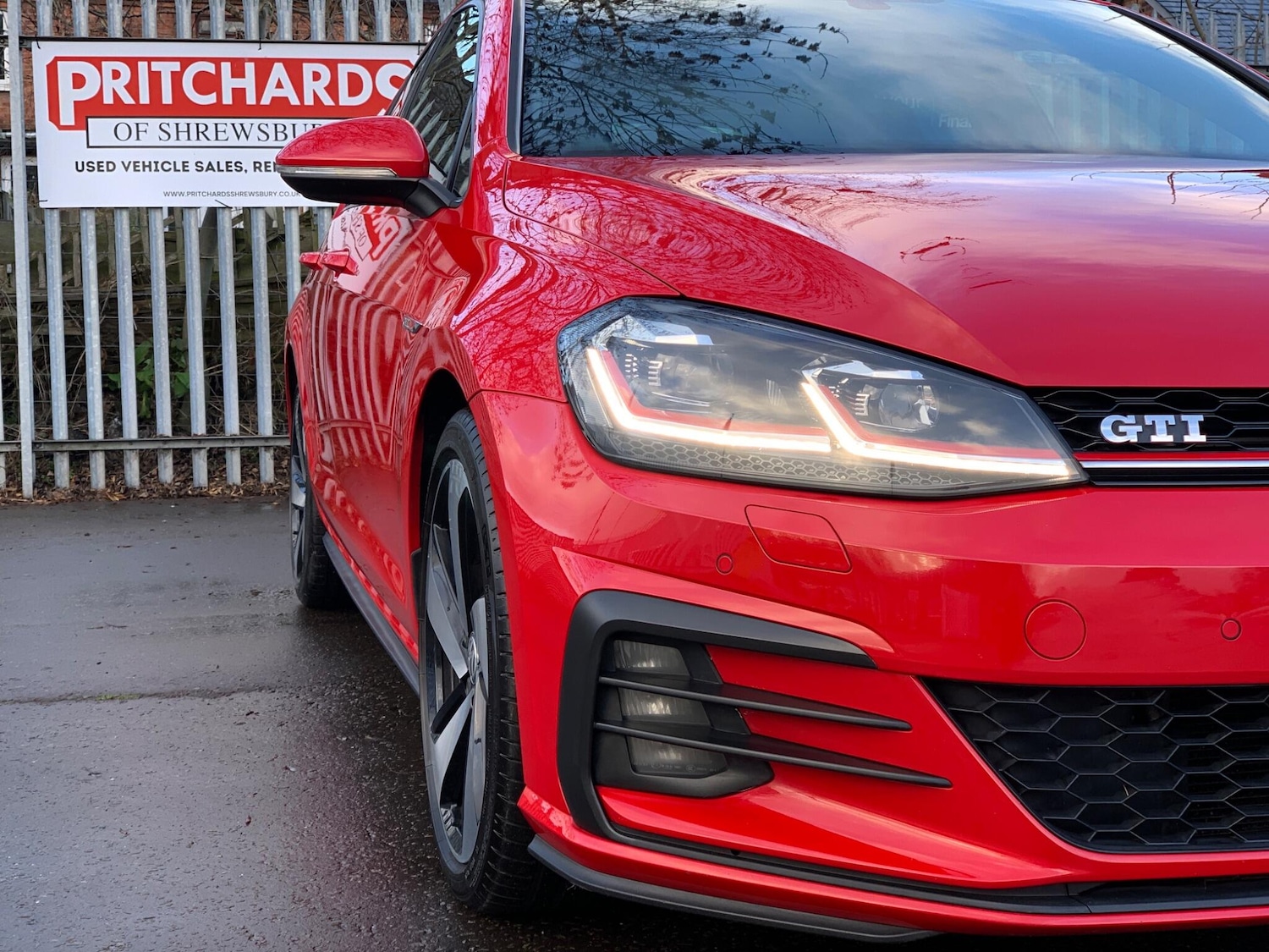 Used Volkswagen Golf 2017 for sale - 77238077: Photo 59