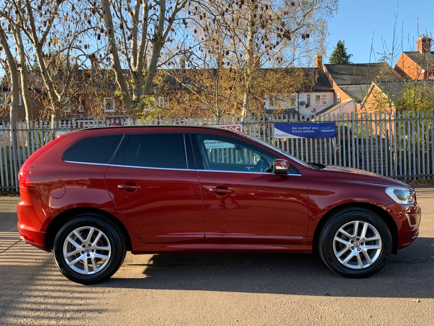 Used Volvo XC60 2016 for sale - 76613175: Photo 4