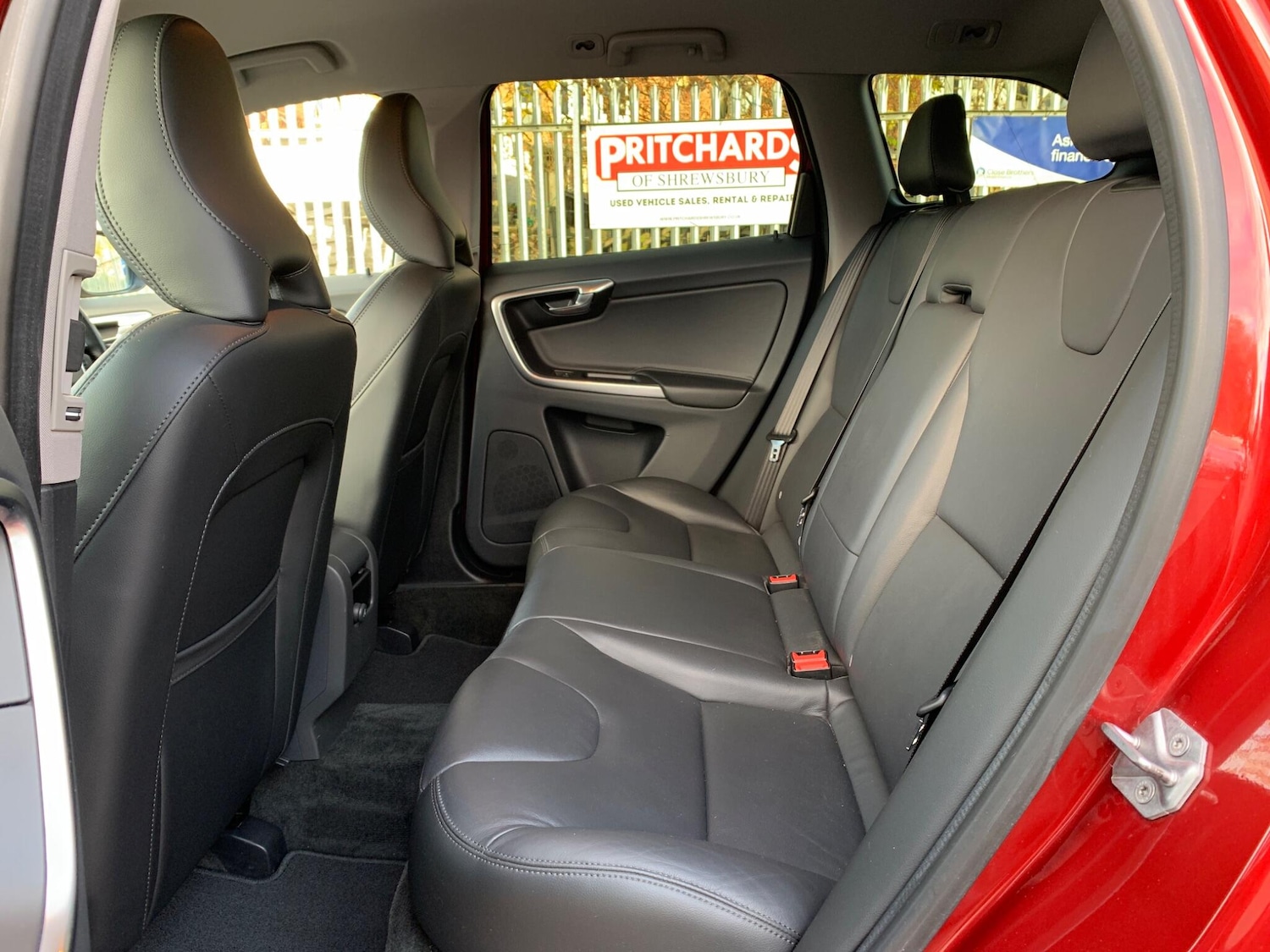 Used Volvo XC60 2016 for sale - 76613175: Photo 49