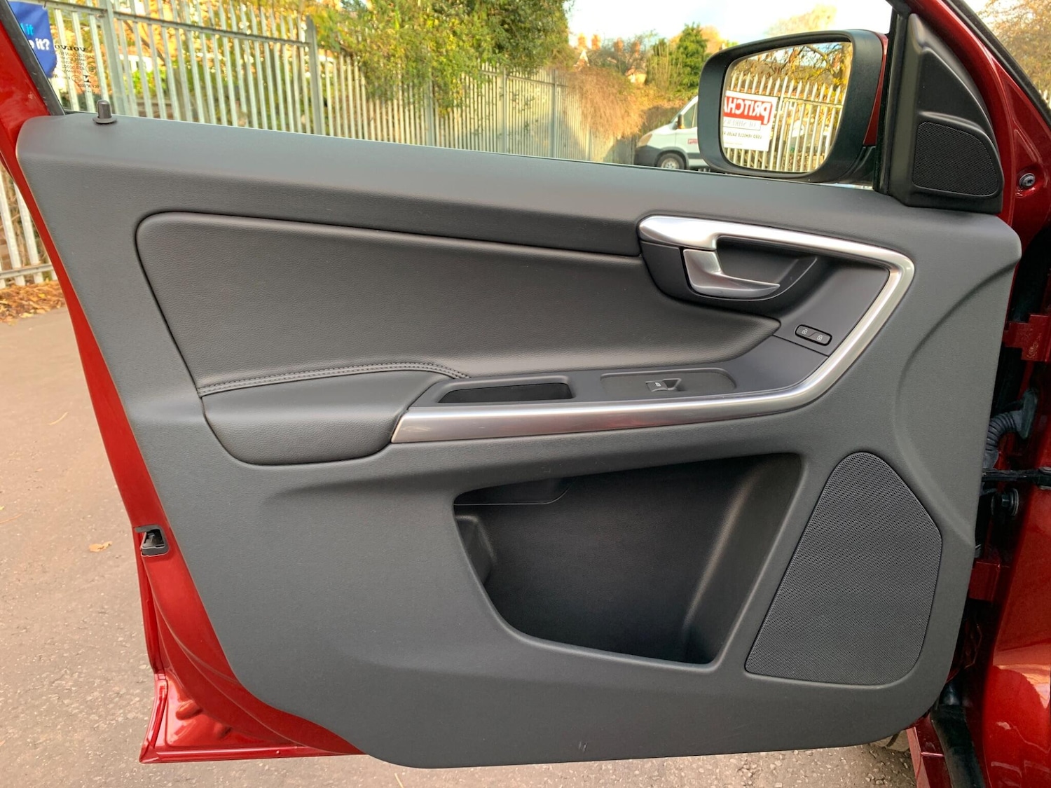 Used Volvo XC60 2016 for sale - 76613175: Photo 60