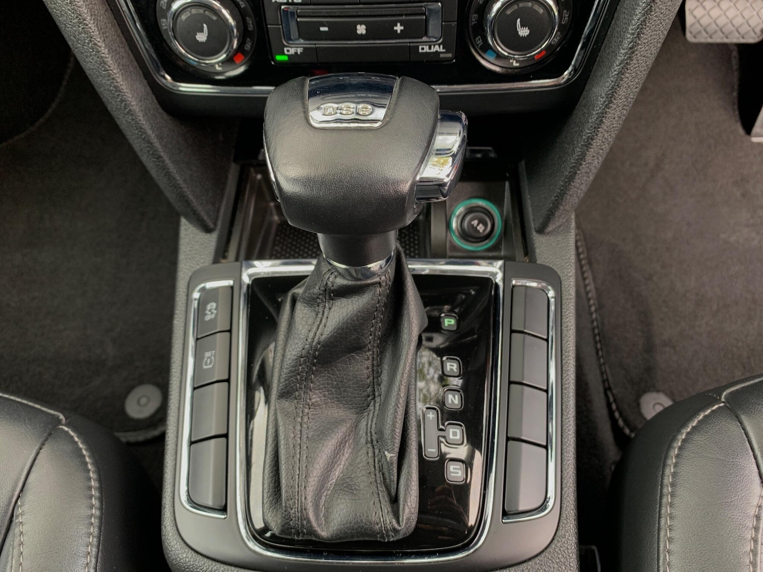 Used Skoda Superb 2012 for sale - 76408963: Photo 31