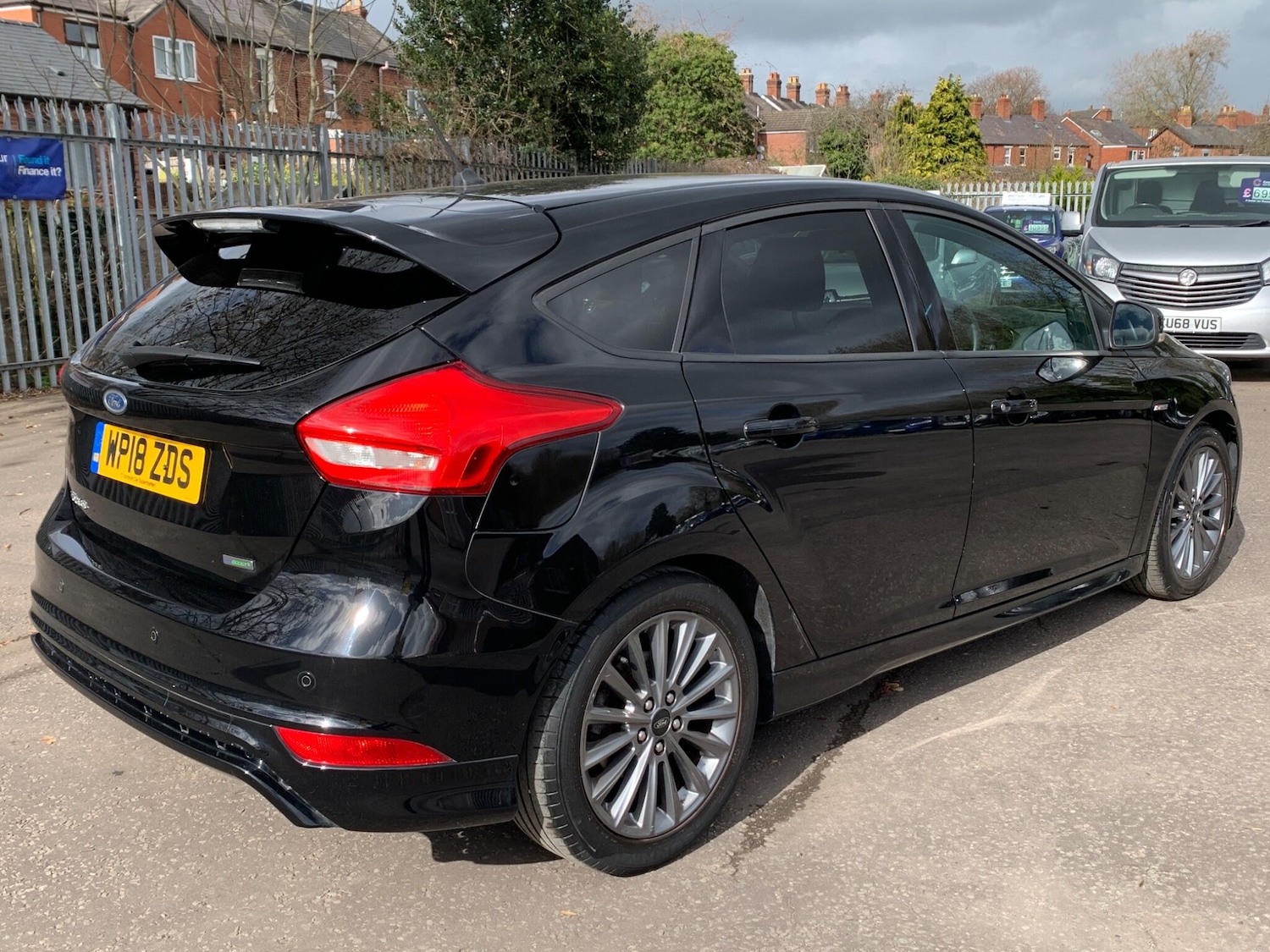 Used Ford Focus 2018 for sale - 78085886: Photo 3