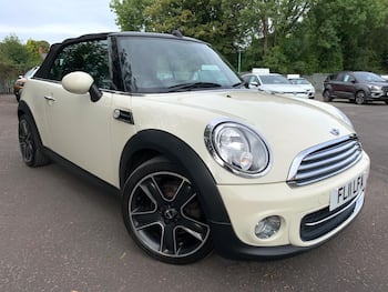 Used MINI Convertible 2011 for sale - 79781103: Photo
