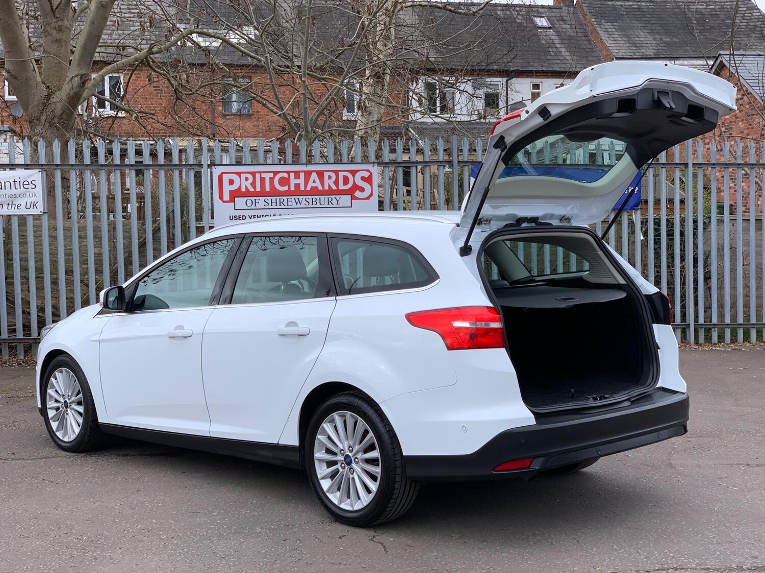 Used Ford Focus for sale - 77909126: Photo 14