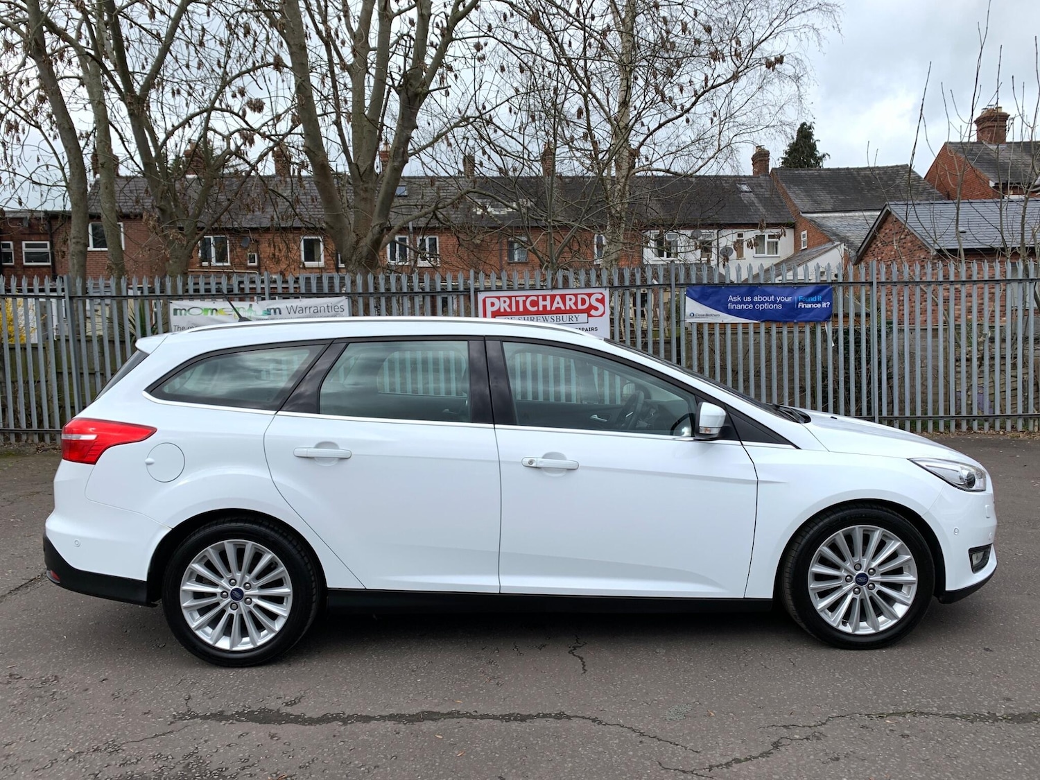 Used Ford Focus for sale - 77909126: Photo 4