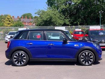 Used MINI Hatch 2018 for sale - 75539896: Photo