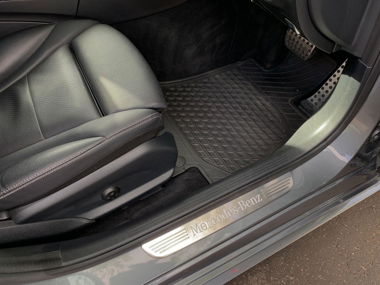 Used Mercedes-Benz C Class 2017 for sale - 76389057: Photo 28