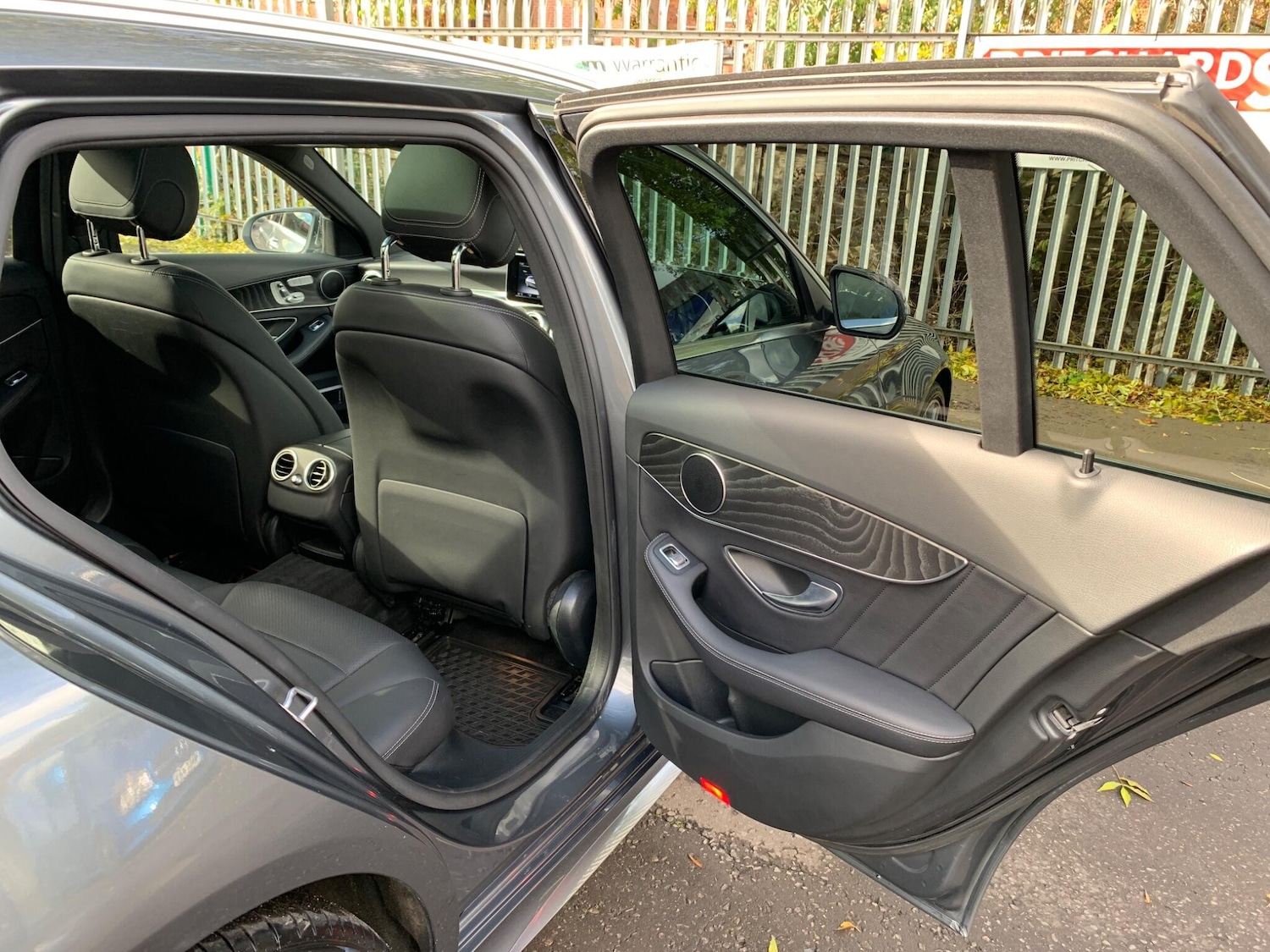 Used Mercedes-Benz C Class 2017 for sale - 76389057: Photo 41