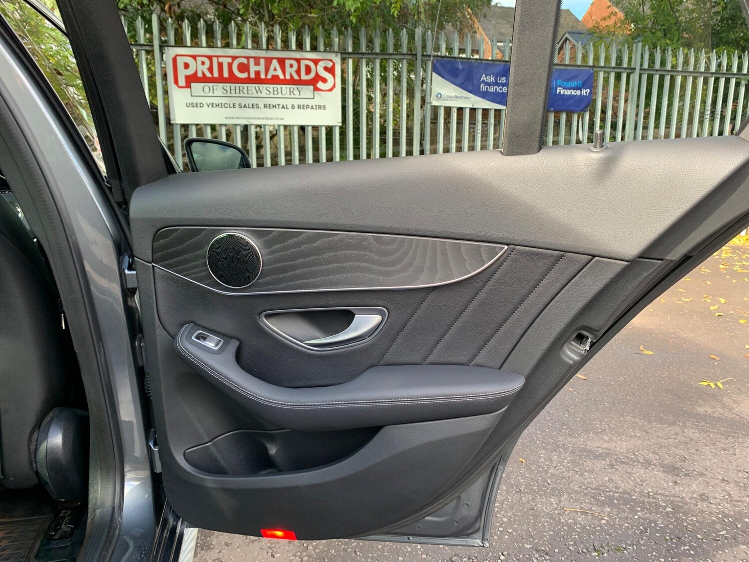 Used Mercedes-Benz C Class 2017 for sale - 76389057: Photo 42