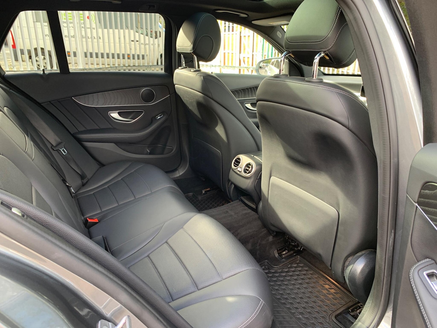 Used Mercedes-Benz C Class 2017 for sale - 76389057: Photo 43