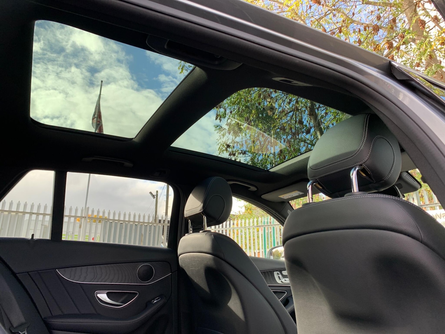 Used Mercedes-Benz C Class 2017 for sale - 76389057: Photo 44