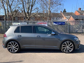 Used Volkswagen Golf 2019 for sale - 77882928: Photo