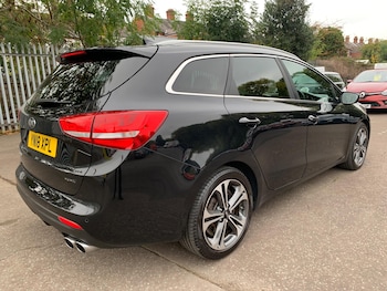 Used Kia Ceed 2018 for sale - 76283632: Photo