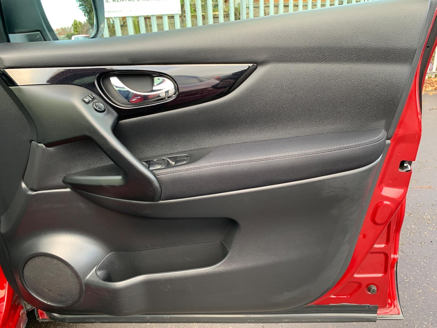 Used Nissan Qashqai 2015 for sale - 76667076: Photo 27